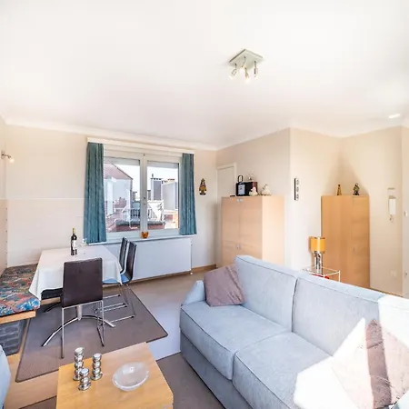 Penthouse By The Sea With Stunning Views, Cleaning Included Apartment