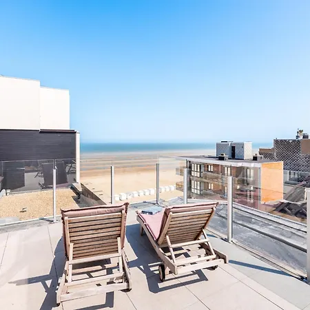 Penthouse By The Sea With Stunning Views, Cleaning Included * Koksijde