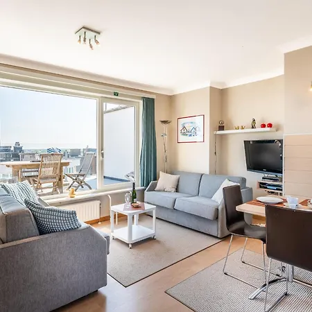 Penthouse By The Sea With Stunning Views, Cleaning Included *